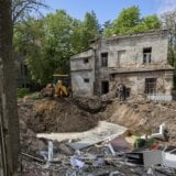 Ruski istražni komitet: Ukrajina granatirala stambenu zgradu u ruskom Belgorodu, ima mrtvih 4