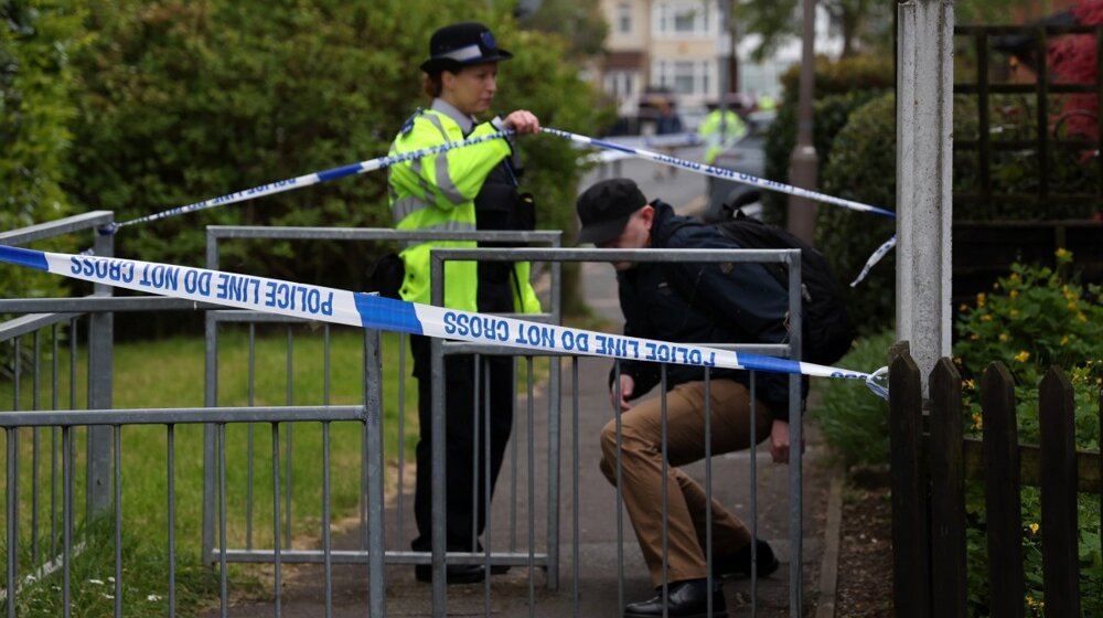 Sedamnestogodišnjak osumnjičen za pokušaj ubistva tri osobe u školi u Engleskoj 11