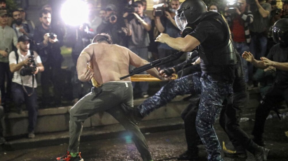 Gruzijska vlada će hapsiti demonstrante koji blokiraju parlament 11