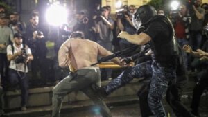 Gruzijska vlada će hapsiti demonstrante koji blokiraju parlament