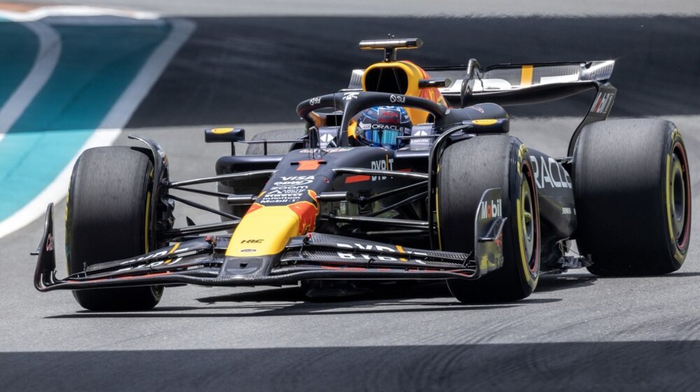 Verstapenu pol pozicija za sprint trku u Majamiju 1