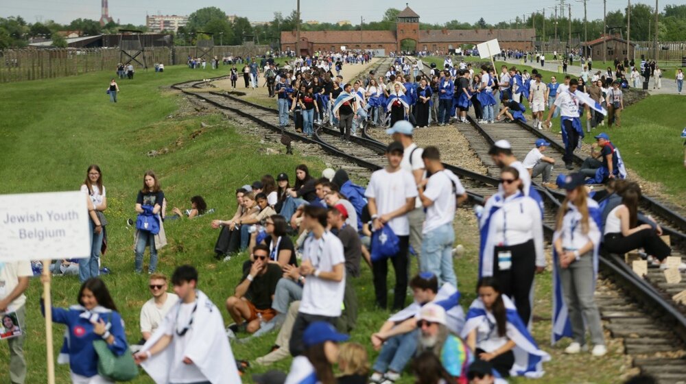 Marš živih u Aušvicu uz istovremeni propalestinski protest 1