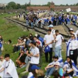 Marš živih u Aušvicu uz istovremeni propalestinski protest 1