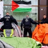 Policija prekinula propalestinski protest u dvorištu berlinskog Slobodnog univerziteta 17
