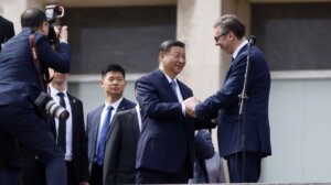 „Dok je Si Đinping u Beogradu, u Evropi alarm zbog špijuniranja“: Dopisnica Gardijana iz Kine o tri proriteta kineskih agenata