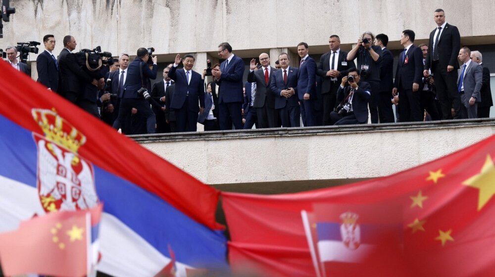 "Srbija zamenila Rusiju za Kinu"?: Politico o poseti Si Đinpinga Beogradu 9
