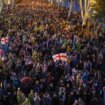 (VIDEO) Više od 50.000 ljudi na demonstracijama u Gruziji: "Ne želimo da se vraćamo u Sovjetski Savez" 12