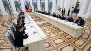 "Putinu je potreban rat da bi preživeo": Analiza Gardijana o tome šta je otkrila rekonstrukcija vlade Rusije? 8