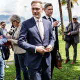 Bio nemački ministar, sad radi u firmi za prodaju automobila 2