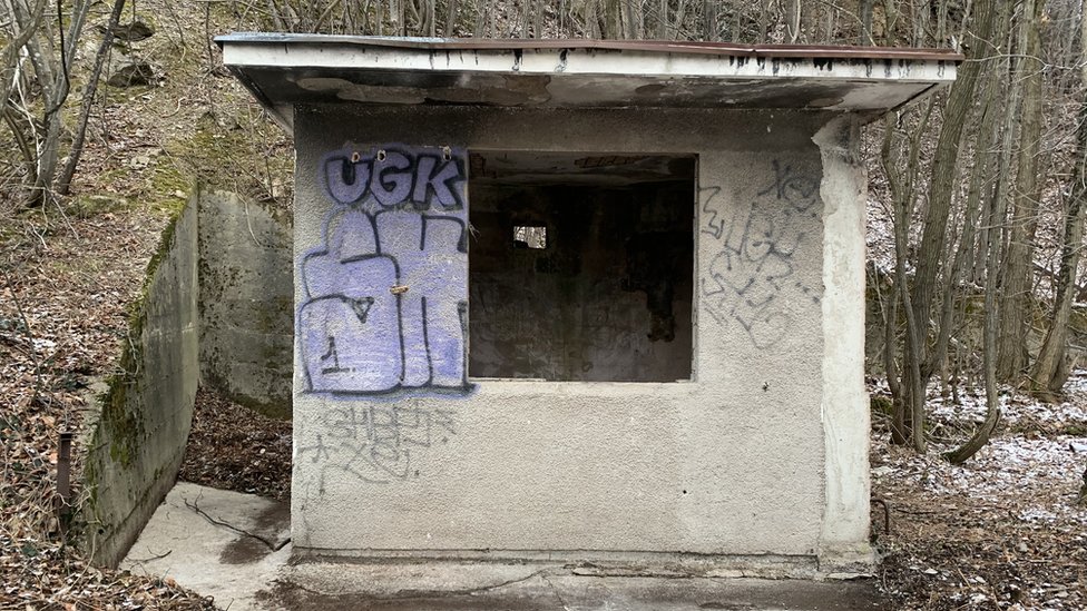 Ubistvo porodice Zec i Hrvatska: „Tad sam videla Aleksandru poslednji put" 11 Napušteni objekat nadomak spomen obeležja na Sljemenu