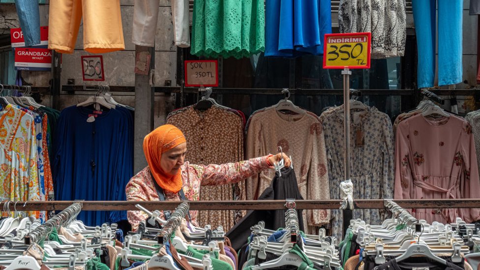 Turska i ekonomija: „Moj život na kreditnim karticama", kako hiperinflacija u zemlji tera ljude u dugove 5 Turska, ekonomija, inflacija