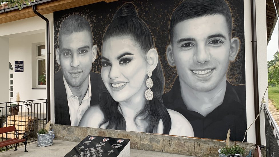 Godišnjica masovnog ubistva u Malom Orašju i Duboni: Mesta gde je ugašena mladost 2 Godišnjica masovnog ubistva u Malom Orašju i Duboni: Mesta gde je ugašena mladost 2