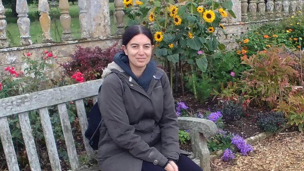 Žene bez dece koje svesno izbegavaju trudnoću i majčinstvo 4 Karolin Mičel sedi na klupi