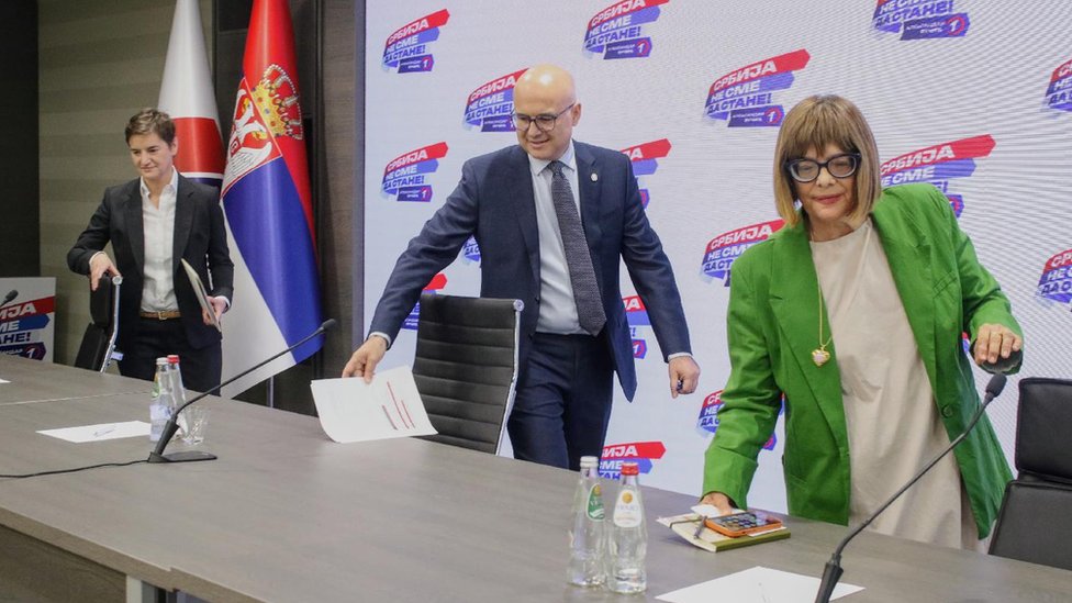 Srbija i politika: Ekspoze mandatara Miloša Vučevića o EU, Kini, Rusiji, regionalnoj saradnji i borbi za Kosovo 6 sns, predsedništvo sns, brnabić, vučević, maja gojković