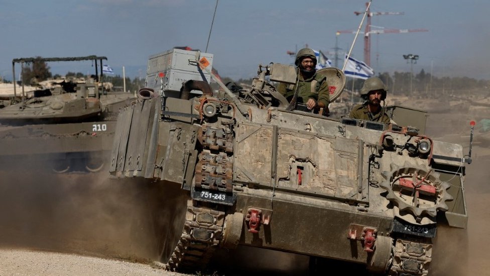 Izrael i Palestinci: Napadi i na kamp Džabalija na severu Gaze, civili beže na zapad 4 Israeli tank near the Gaza border