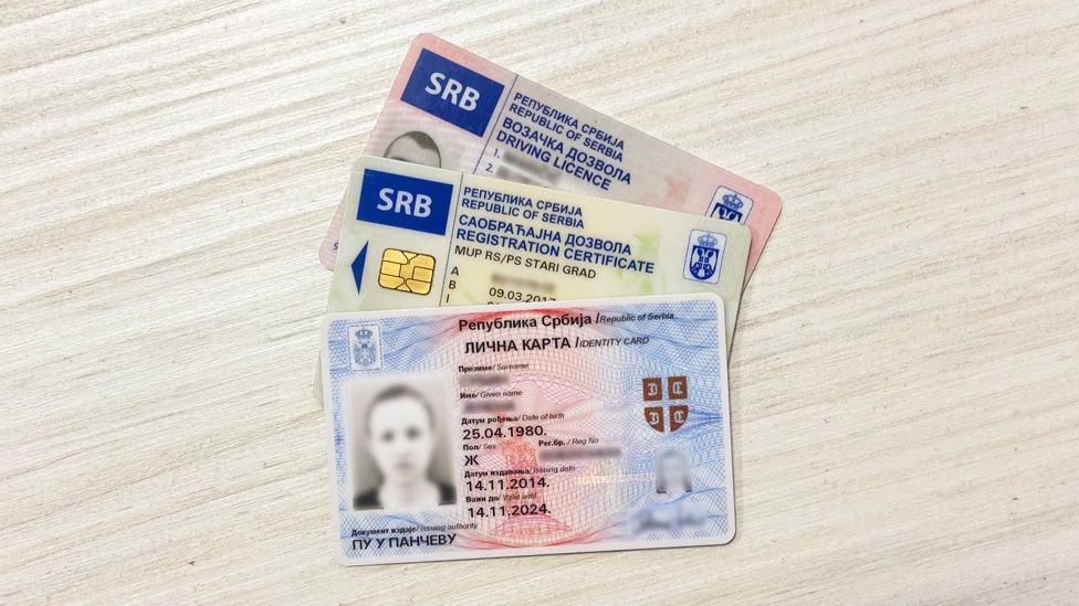 Zašto su dugi redovi za pasoše i lične karte u Srbiji 1 Lična dokumenta