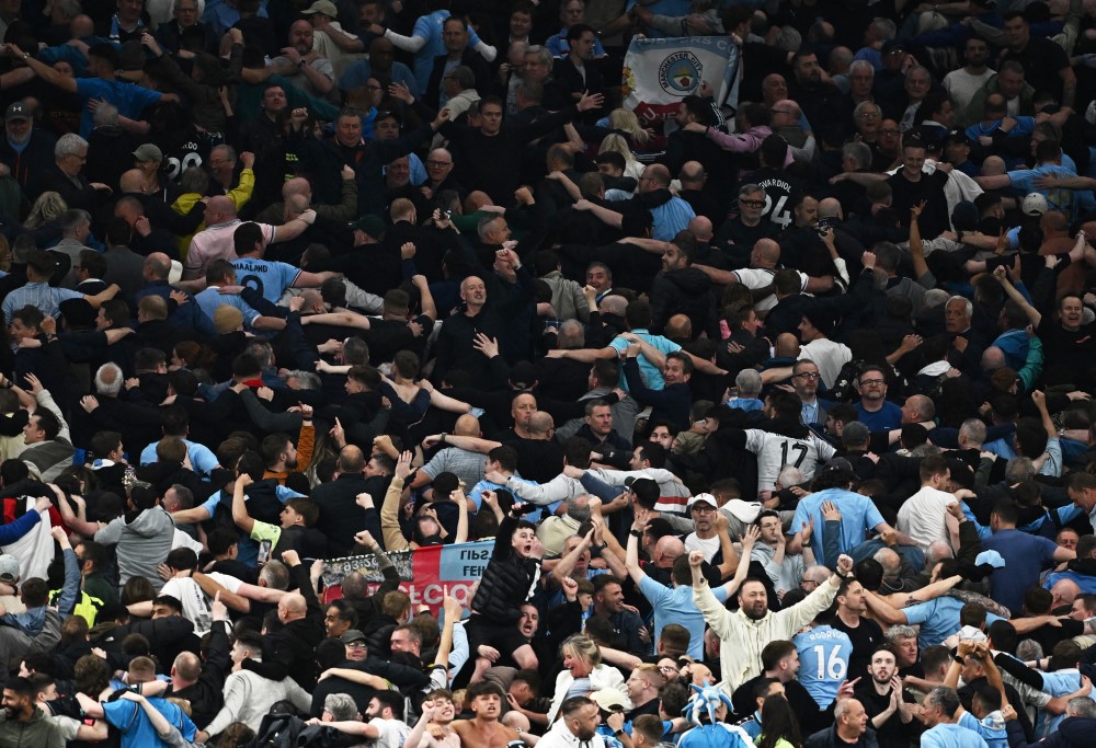 Premijer liga: Mančester siti slavi rezervnog golmana Ortegu, i Aston Vila se raduje 5 Mančester siti, navijači