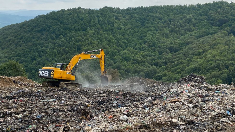 Deponija Duboko i požar: „Sve što hoću je da normalno dišem", kako izgleda život u dimu i smradu 12 Duboko