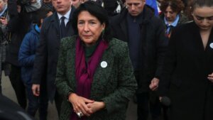 Gruzija: Predsednica uložila veto na zakon o „stranim agentima“