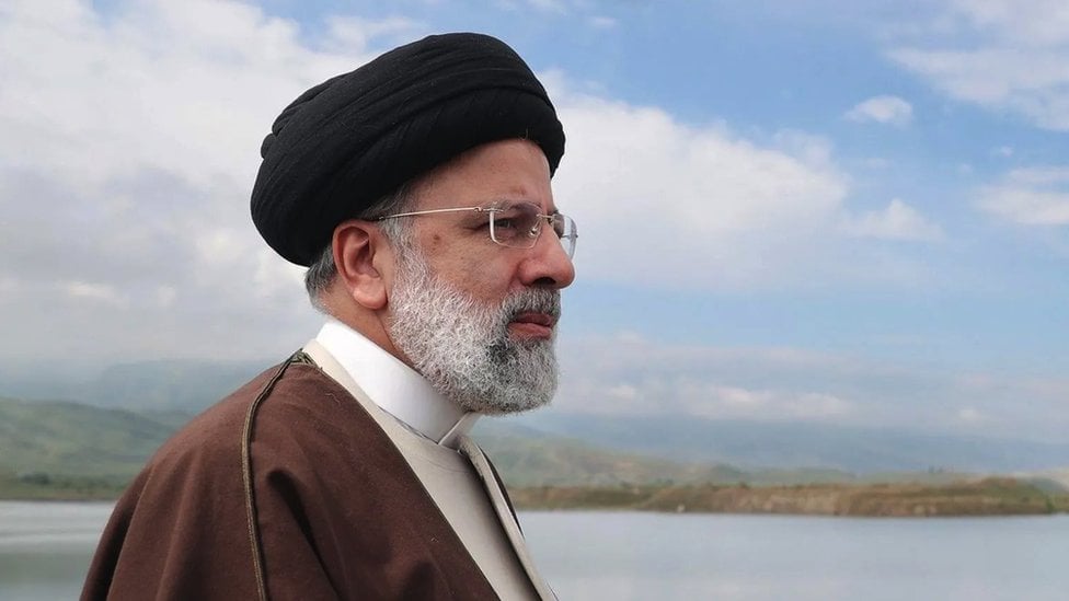 Iran: Helikopter predsednika imao tvrdo prizemljenje, nema informacija o putnicima 8