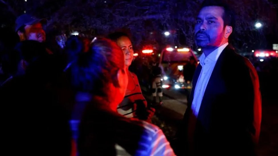 Meksiko: Najmanje devet mrtvih u urušavanju bine na predizbornom mitingu 1 Meksiko