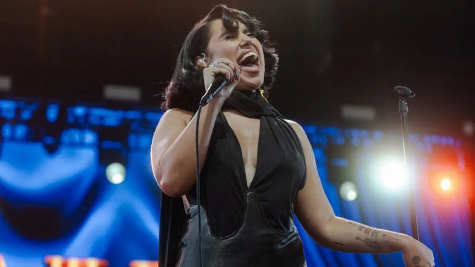 Muzika i Velika Britanija: Brus Springstin dobio nagradu Ajvor Novelo, uručio mu je Pol Makartni uz niz šala 3 Raje