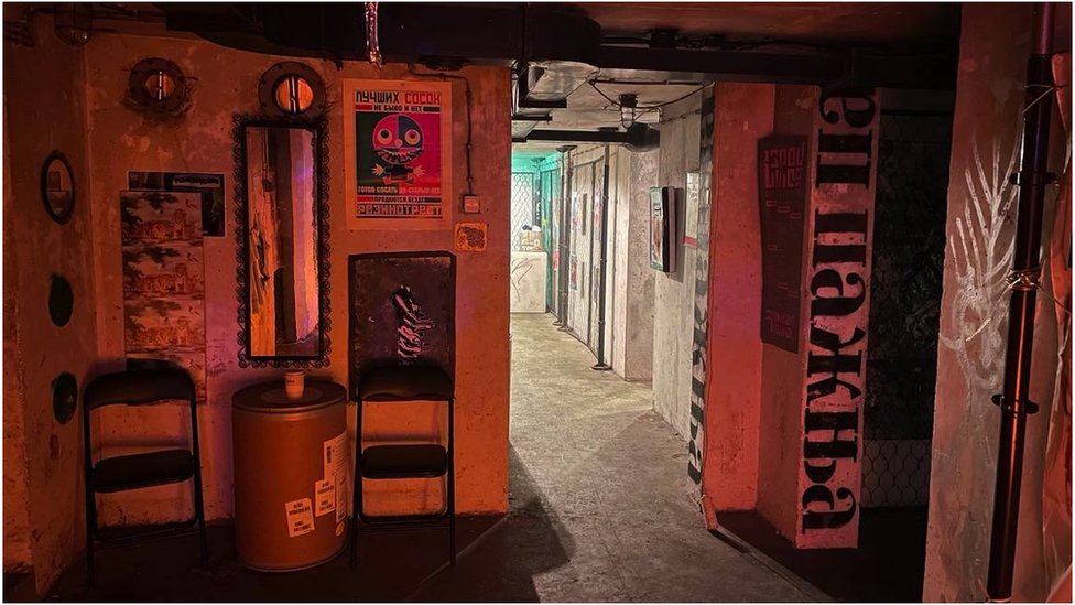 NATO bombardovanje 1999: Kako se menjala namena beogradskih skloništa u miru i ratu 2 Namene beogradskih skloništa su danas različite, a u jednom od njih se nalazi i kulturni centar „Živa"