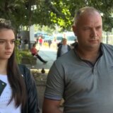 Devojčicu koju su šetali po bolnicama ni danas nisu primili kod lekara 4