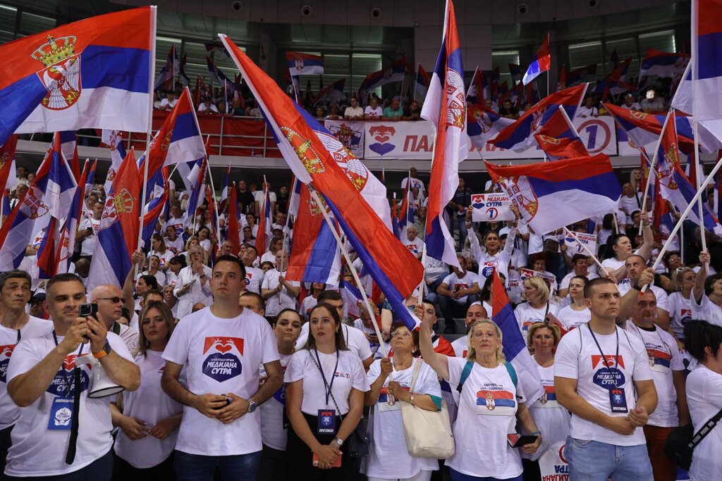 Predizborni skup SNS u Nišu "Ni Vučić ni dobra vila ne mogu da je rehabilituju": Da li je predsednik Srbije pružio podršku gradonačelnici Niša nakon što je skrajnuta na lokalnim izborima 3