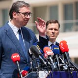 Vučić u video snimku na Instagramu pokazao gde je u Kotoru sedeo on, a gde Kurti 9