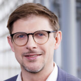 Predao se tinejdžer koji je učestvovao u napadu na nemačkog političara 3