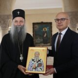 Prvi zvanični susret premijera Vučevića sa patrijarhom Porfirijem 3