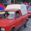 I u Novom Sadu kolone automobila sa istaknutim zastavama Srbije nakon usvajanja Rezolucije u UN(VIDEO) 9