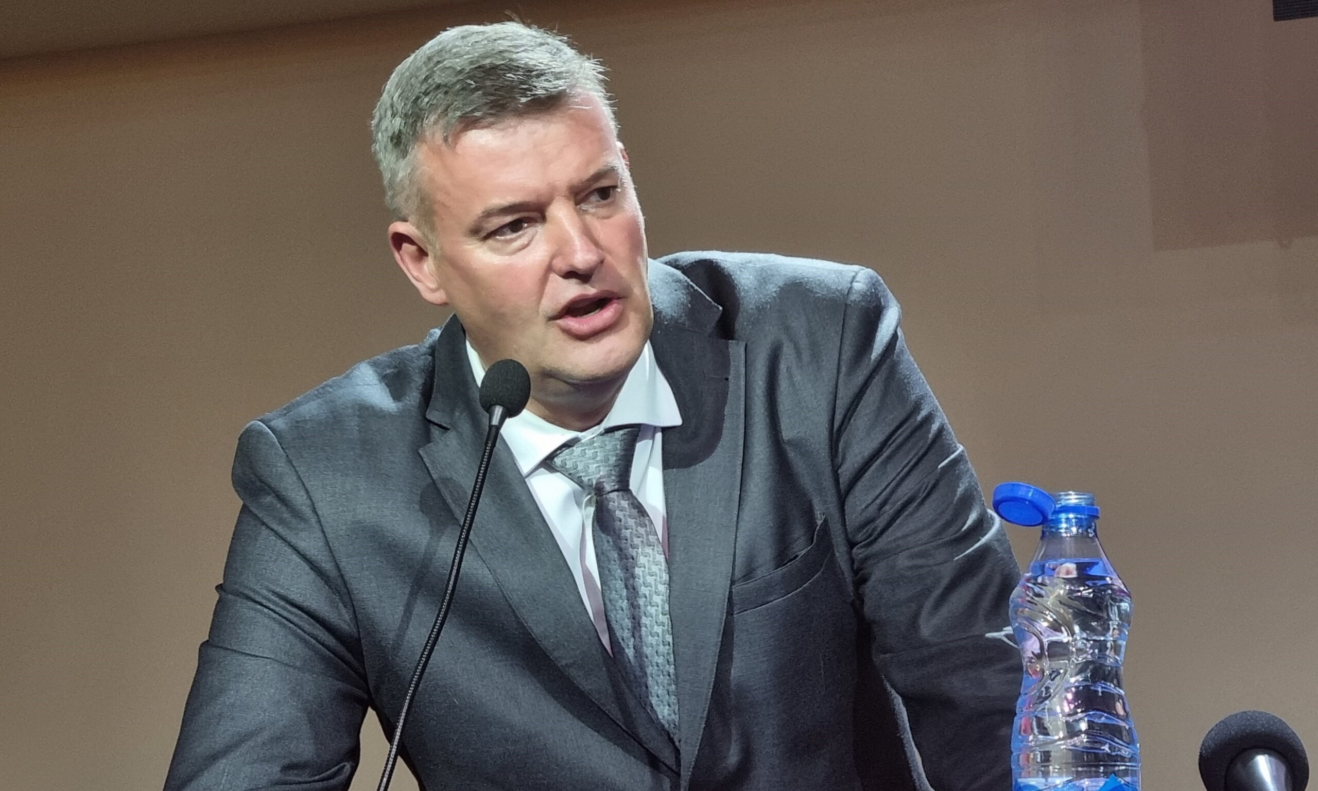 Šta opozicija misli o studentskom zahtevu za vanredne parlamentarne izbore? 3