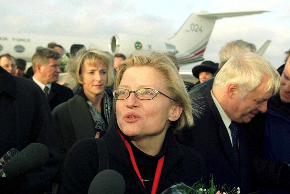 Napad na Fica prvi u Evropi posle Đinđića i Ane Lind: Na koje je sve političare izvršen atentat? 5 Napad na Fica prvi u Evropi posle Đinđića i Ane Lind: Na koje je sve političare izvršen atentat? 5