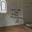 Imam sa Kosova osuđuje grafite verske mržnje na crkvi kod Peći: Užasan vandalski čin, solidarišemo se sa Srbima 8