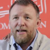 Gaj Riči radi na seriji o Šerloku Holmsu