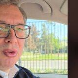 Vučić opet vozi na Tik Toku: Ne iskradam se ja da vozim, nego da vidim kako idu radovi (VIDEO) 9