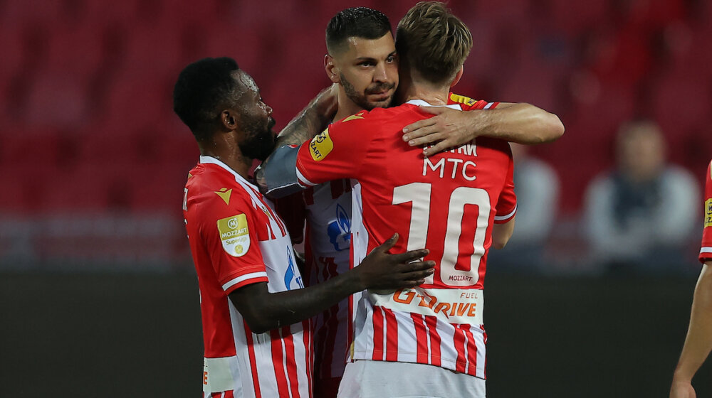 Čukarički umalo pokvario proslavu titule i oproštaj kapitena Dragovića, Olajnika i Điga pozvali navijače na Kalemegdan 1