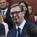 Vučić čestitao članovima nove Vlade Srbije: "Pred nama su veliki i teški zadaci" 9