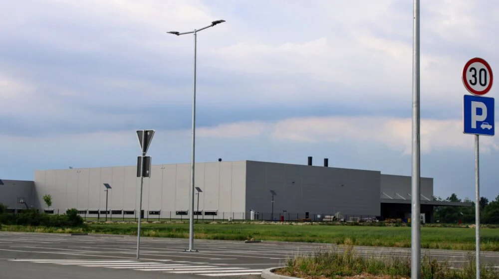 Da li bi Hansgrohe mogao u Nemačkoj da gradi fabriku bez dozvole kao u Valjevu, pita Lokalni odgovor 15