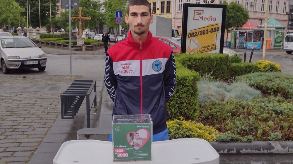 Od Velikog petka do izlečenja, od Kragujevca do Ostroga: Karatista Aleksandar Jovanov trčanjem pomaže lečenje malog Nikole Mrdakovića 1