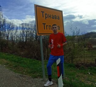 Od Velikog petka do izlečenja, od Kragujevca do Ostroga: Karatista Aleksandar Jovanov trčanjem pomaže lečenje malog Nikole Mrdakovića 2