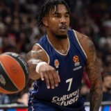 Partizan milionskim ugovorom "mami" plejmejkera Valensije 8