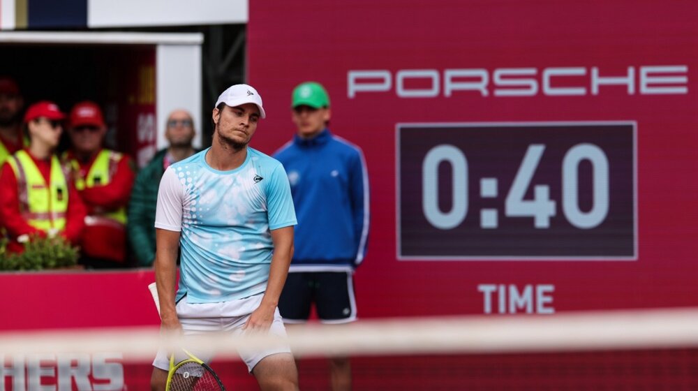 Kecmanović eliminisan u trećem kolu mastersa u Rimu, srpski teniser nije iskoristio meč loptu (VIDEO) 8