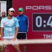 Kecmanović eliminisan u trećem kolu mastersa u Rimu, srpski teniser nije iskoristio meč loptu (VIDEO) 11