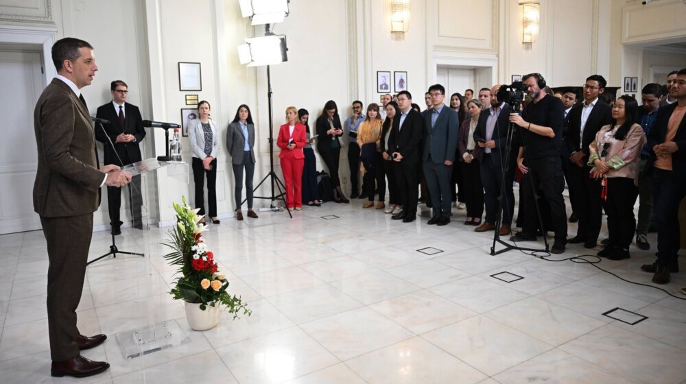 Ministar Đurić ugostio studente američkog univerziteta Harvard 1