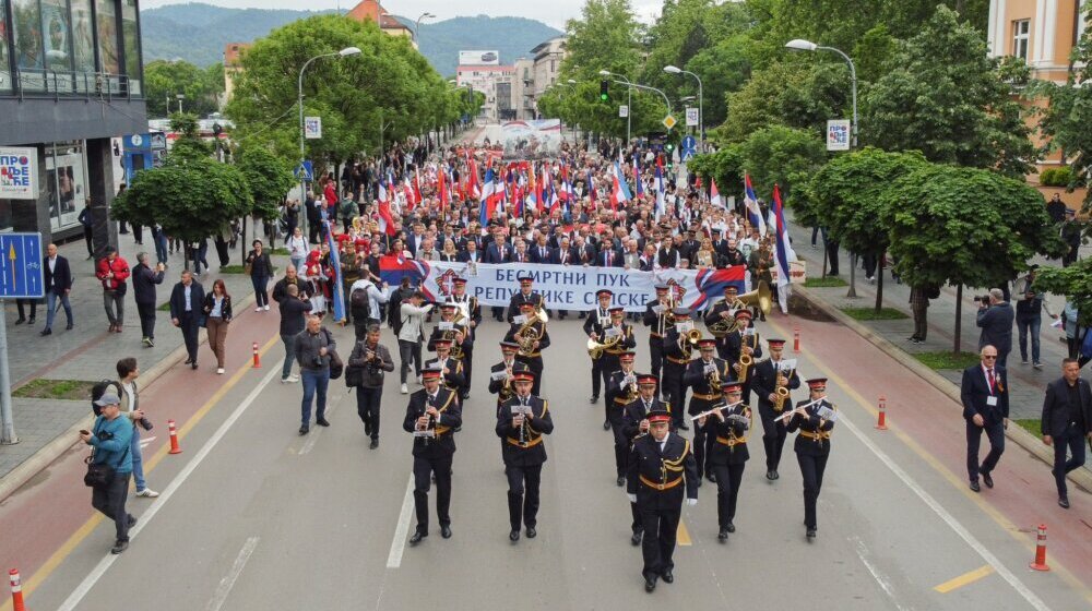 Povodom Dana pobede nad fašizmom 'Marš besmrtnog puka' u Banjaluci 1