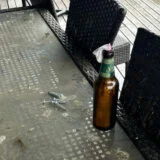 Pronađena puška i molotovljevi kokteli na jednom od nelegalnih splavova na Savi (FOTO) 3