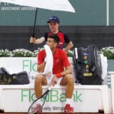 Đokoviću na rođendan nije stigao iščekivani gost, zbog kiše još uvek ne zna ko će mu biti protivnik u četvrtfinalu turnira u Ženevi 9